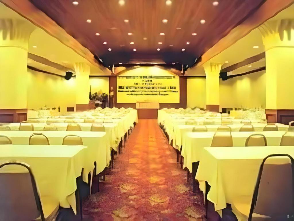 Pailyn Phitsanulok Hotel Esterno foto