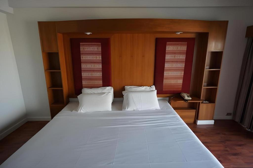 Pailyn Phitsanulok Hotel Esterno foto