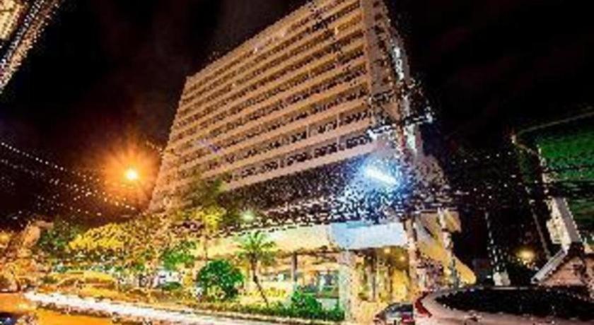 Pailyn Phitsanulok Hotel Esterno foto