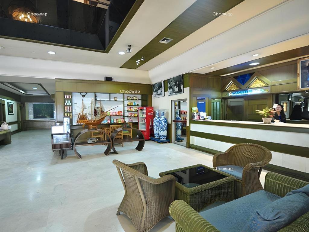 Pailyn Phitsanulok Hotel Esterno foto